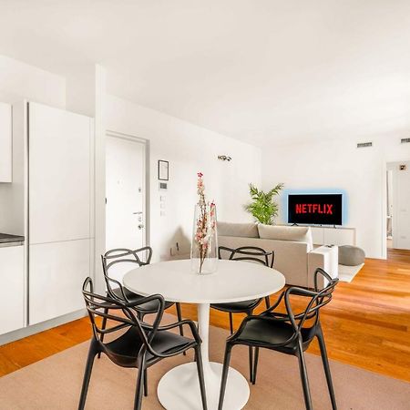 Modern With Terrace & Garage By Ndp Rent Apartment Milan Exterior photo