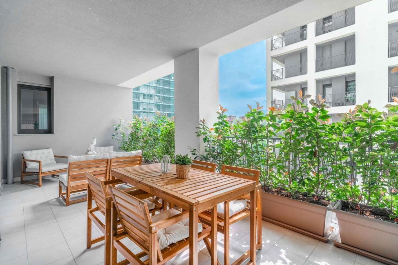 Modern With Terrace & Garage By Ndp Rent Apartment Milan Exterior photo