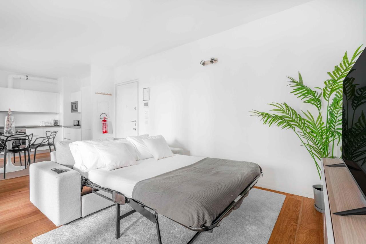 Modern With Terrace & Garage By Ndp Rent Apartment Milan Exterior photo