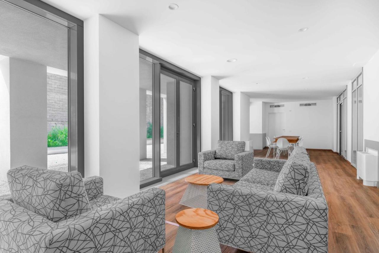 Modern With Terrace & Garage By Ndp Rent Apartment Milan Exterior photo